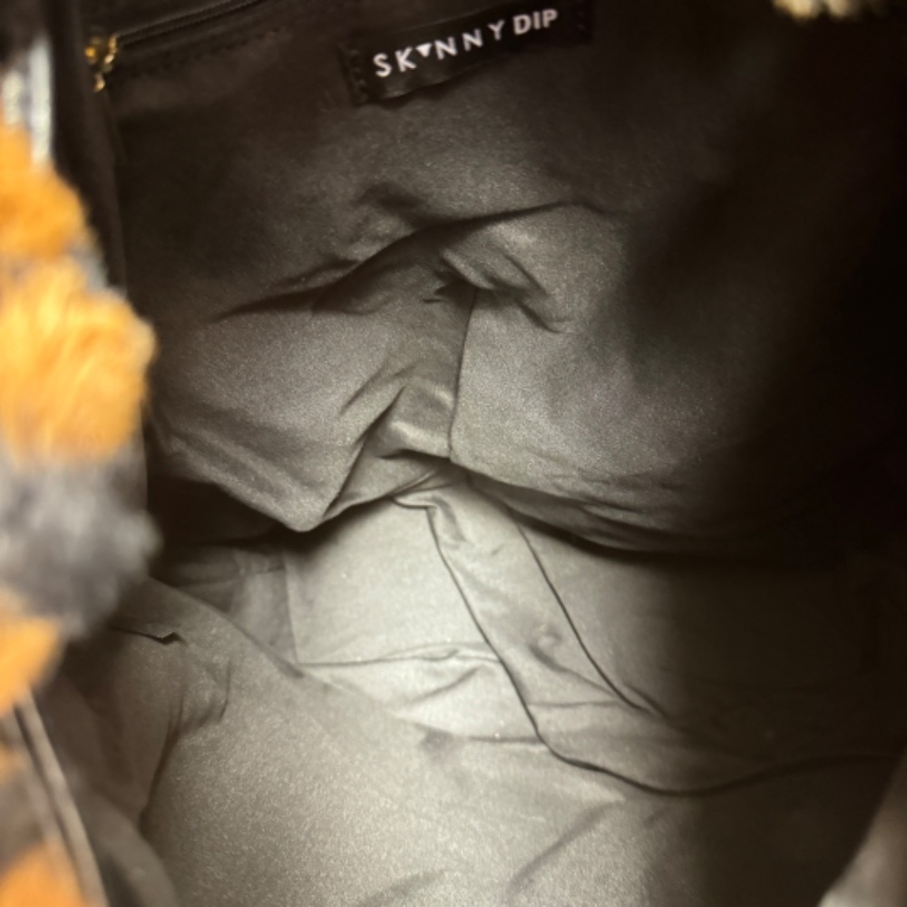 SKINNYDIP LONDON Checkerboard Fluff Utility Backpack - Picture 3 of 3